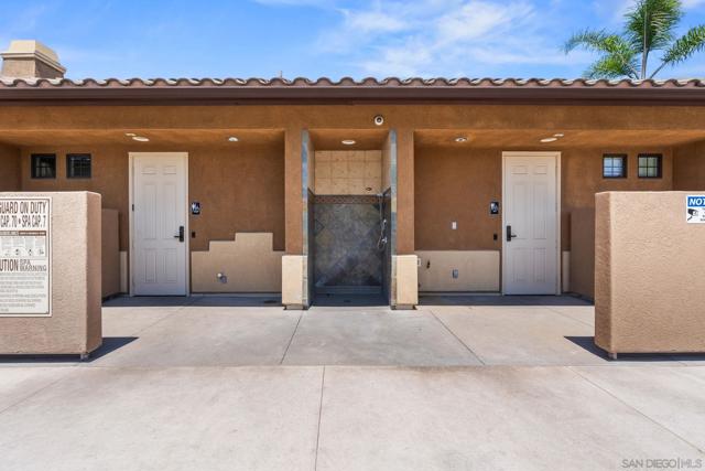 13033 Lamia Point, San Diego CA: https://media.crmls.org/mediaz/24a5e489-1c6b-4215-a709-ea166e93c62a.jpg