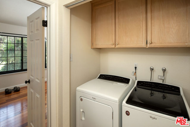 2481 Rebecca Lynn Way, Santa Clara CA: https://media.crmls.org/mediaz/24a7b0c1-98af-4952-8c3d-fb4f00510c11.jpg