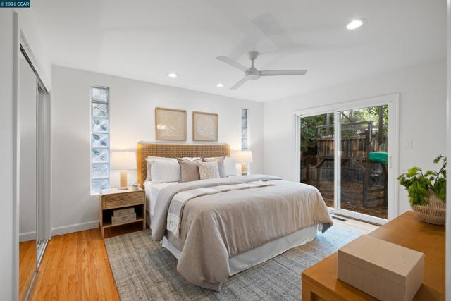 2080 Essenay Ave, Walnut Creek CA: https://media.crmls.org/mediaz/24a80f3a-160c-4d4a-aa6f-2a5f1e6338e7.jpg