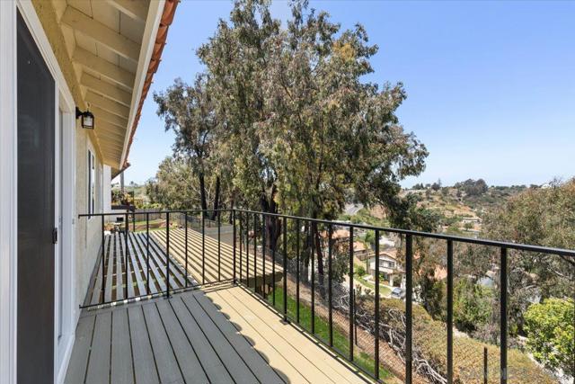 2845 Cottingham St, Oceanside CA: https://media.crmls.org/mediaz/24a84297-a5da-4537-b4e4-8d81003a1acb.jpg