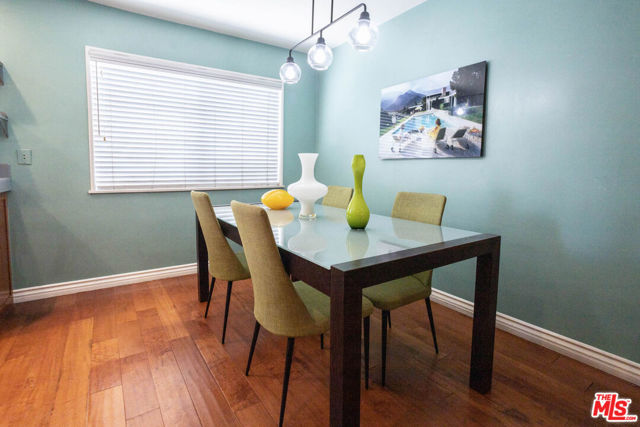 5920 Chula Vista Way, Los Angeles CA: https://media.crmls.org/mediaz/24a865b3-c101-4455-9e97-9bbf449bdae0.jpg
