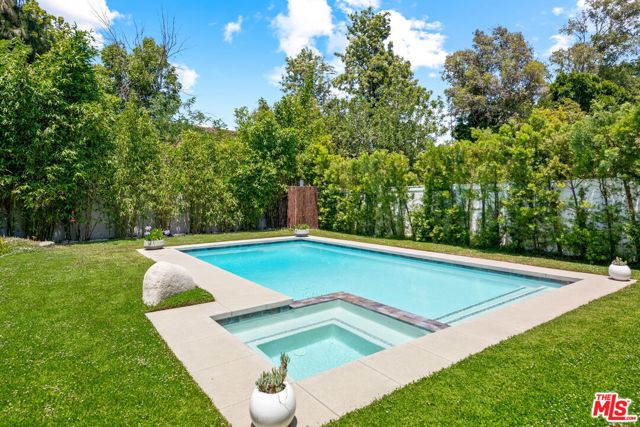 12763 Kling Street, Studio City CA: https://media.crmls.org/mediaz/24aab353-a7d8-4f00-ad7c-e0dc1dc4e4f4.jpg