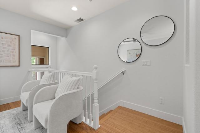 4206 Rickeys Way, Palo Alto CA: https://media.crmls.org/mediaz/24ab0b84-252f-489f-beb9-cc7b7be80ca7.jpg
