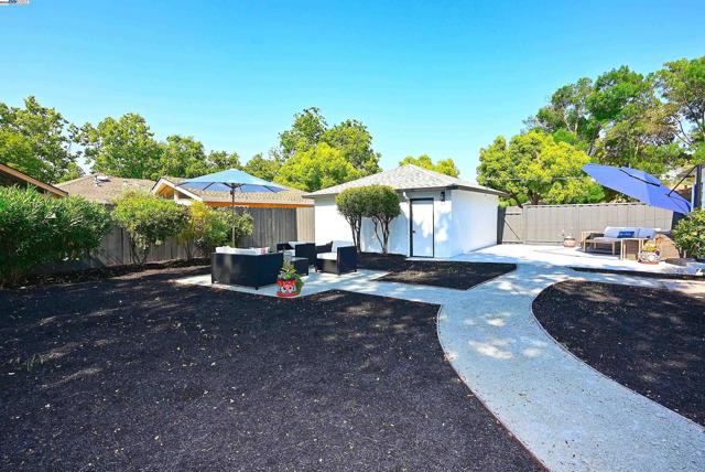 3208 McNutt, Walnut Creek CA: https://media.crmls.org/mediaz/24ab79f1-eb56-4b3c-994a-9dfb7a994196.jpg