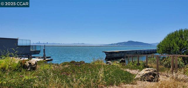 1460 Sandpiper Spit, Richmond CA: https://media.crmls.org/mediaz/24abca42-57a0-4bc9-89ab-f2e650ade45f.jpg