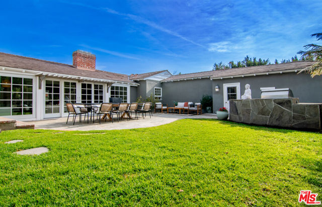 Drew Fenton | 157 N Woodburn Drive Los Angeles CA | MLS: 7226976