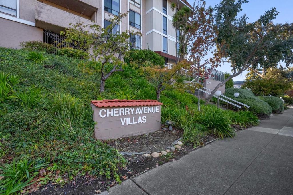 1031 Cherry Avenue #18
