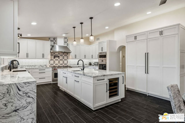 600 W Via Escuela, Palm Springs, CA 92262
