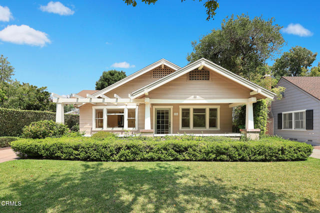 1722 Camden Avenue, South Pasadena CA: https://media.crmls.org/mediaz/24acd689-23fa-40bb-94ac-d0440b40ecd1.jpg