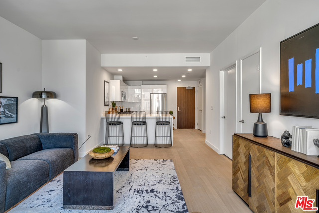 2801 Sunset Place, Los Angeles CA: https://media.crmls.org/mediaz/24ad1928-a410-45ea-9b76-1a0738a65c97.jpg