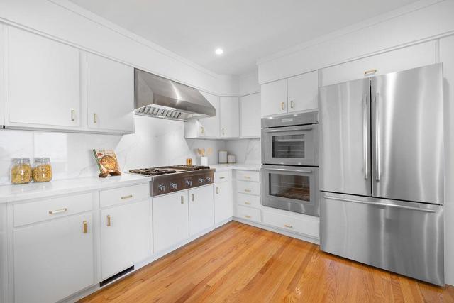 818 Clearfield Drive, Millbrae CA: https://media.crmls.org/mediaz/24ad2ee0-7634-4caf-8b06-e30c65f26a2d.jpg