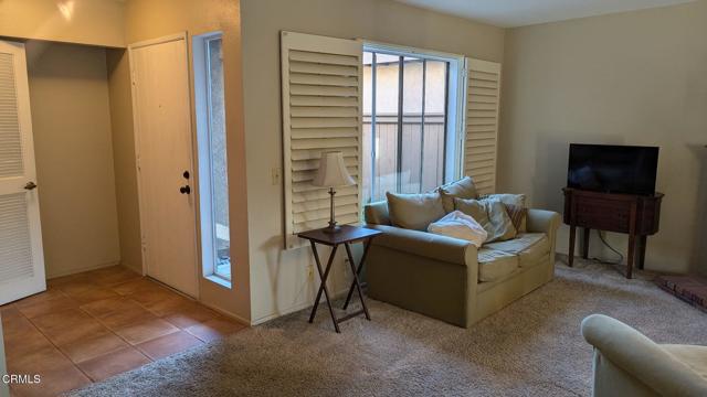 525 N Laurel Valley Drive, Azusa CA: https://media.crmls.org/mediaz/24ad5201-0460-46dd-99c3-db9a952edbca.jpg