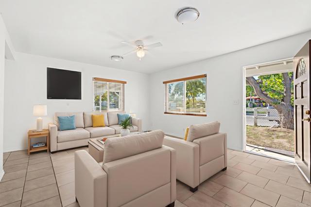 Detail Gallery Image 30 of 44 For 549 D St., Ramona,  CA 92065 - 6 Beds | 3 Baths