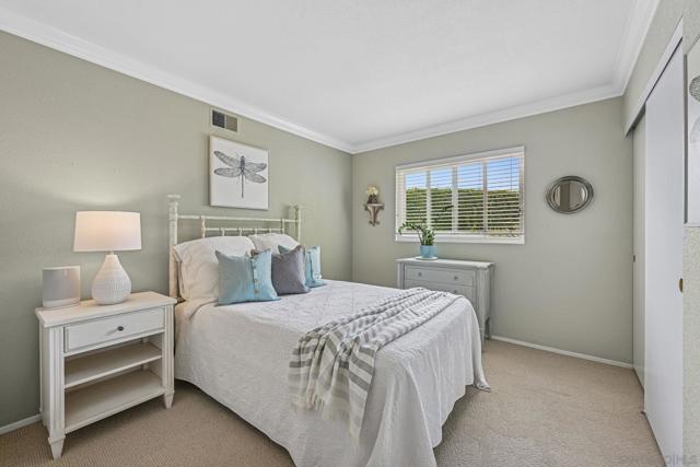 602 HOLLYRIDGE DRIVE, Encinitas CA: https://media.crmls.org/mediaz/24b0719d-402f-4f7d-acd1-82473b692635.jpg