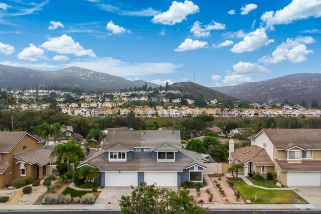 17636 Azucar Way, San Diego CA: https://media.crmls.org/mediaz/24b1e094-83a9-448b-8c3c-27f074423742.jpg