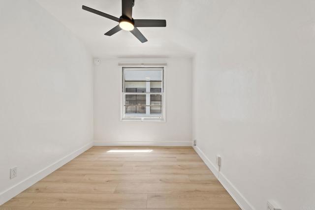 Image 7 of 23 For 211 Walnut Avenue