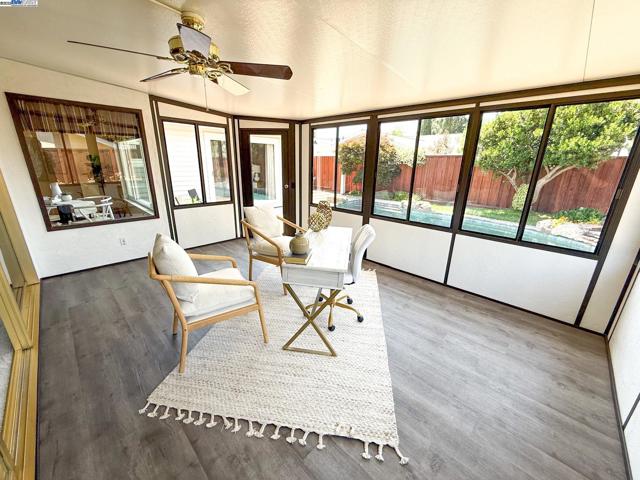 1047 Innsbruck St, Livermore CA: https://media.crmls.org/mediaz/24b2b1c8-7fda-4b62-b985-679912d27e0e.jpg