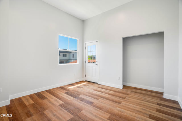 300 E Alhambra Road, Alhambra CA: https://media.crmls.org/mediaz/24b376fe-4783-43d1-b978-a48176e2894b.jpg