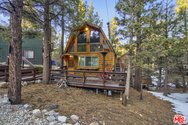 612 Kean Way, Big Bear City CA: https://media.crmls.org/mediaz/24b3dd33-cfff-4803-a6f0-c31d976f8bfc.jpg