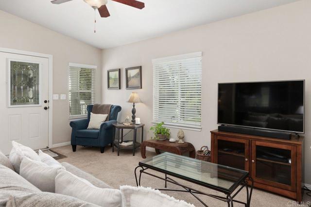 Detail Gallery Image 10 of 42 For 8975 Lawrence Welk Dr Spc 112,  Escondido,  CA 92026 - 3 Beds | 2 Baths