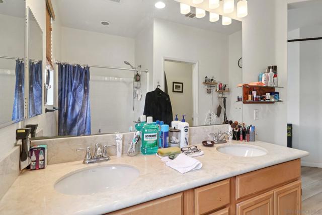 1709 Santa Carolina, Chula Vista CA: https://media.crmls.org/mediaz/24b4b78f-2a69-469a-b5ed-e85bf030414e.jpg