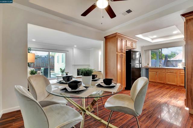 19 Marques Pl, Danville CA: https://media.crmls.org/mediaz/24b4b9ed-8d60-49e2-a752-d5c0d7a2b5cd.jpg