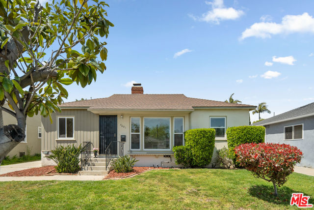 7601 Dunfield Avenue, Los Angeles CA: https://media.crmls.org/mediaz/24b5748a-3ad4-4e40-b7d0-f161a006188f.jpg
