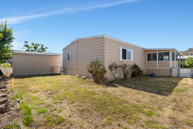 15750 Arroyo Drive, Moorpark CA: https://media.crmls.org/mediaz/24b5c9c4-a263-4b8d-a815-6700ea3180b9.jpg