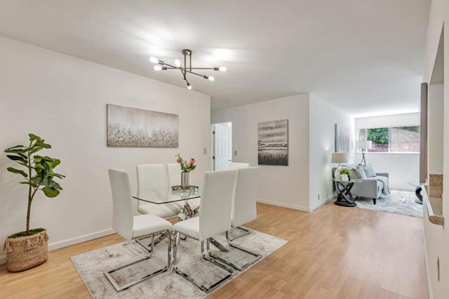 3210 South Court, Palo Alto CA: https://media.crmls.org/mediaz/24b6595a-e71b-4111-ac52-d6523454a350.jpg