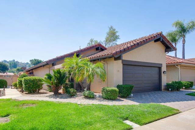 17788 Caminito Balata, San Diego CA: https://media.crmls.org/mediaz/24b68ed7-bfe2-45cc-aeac-443b067b176c.jpg