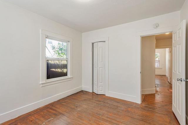 141 Clinton Street, Redwood City CA: https://media.crmls.org/mediaz/24b68f28-00f5-4fe5-9382-89da951ce9ae.jpg