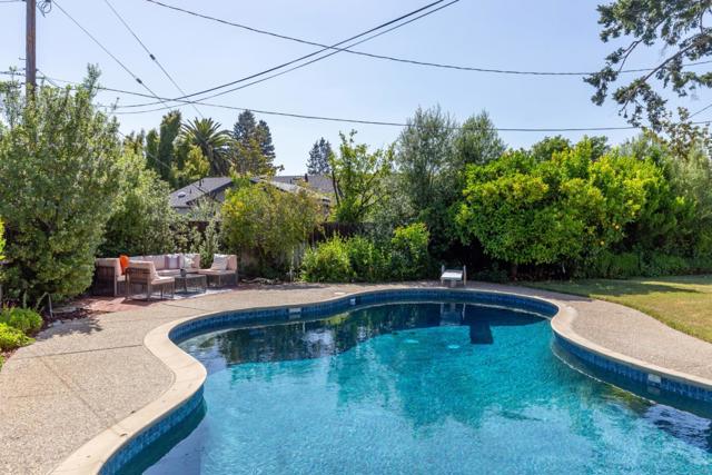 1869 Middleton Avenue, Los Altos CA: https://media.crmls.org/mediaz/24b6a2e2-5a97-42ad-81a3-752a1dce3c67.jpg