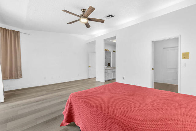 82210 Vandenberg Drive, Indio CA: https://media.crmls.org/mediaz/24b7f666-454d-43e2-adde-1acca920d9f3.jpg