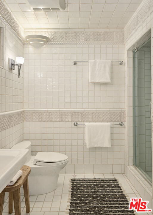 1959 Whitley Avenue, Los Angeles CA: https://media.crmls.org/mediaz/24b8d351-7a0a-4ea4-bf58-fd3af36e05af.jpg