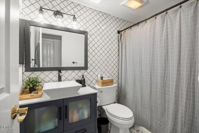 Detail Gallery Image 24 of 28 For 2930 Isle Way #B,  Oxnard,  CA 93035 - 2 Beds | 1/1 Baths