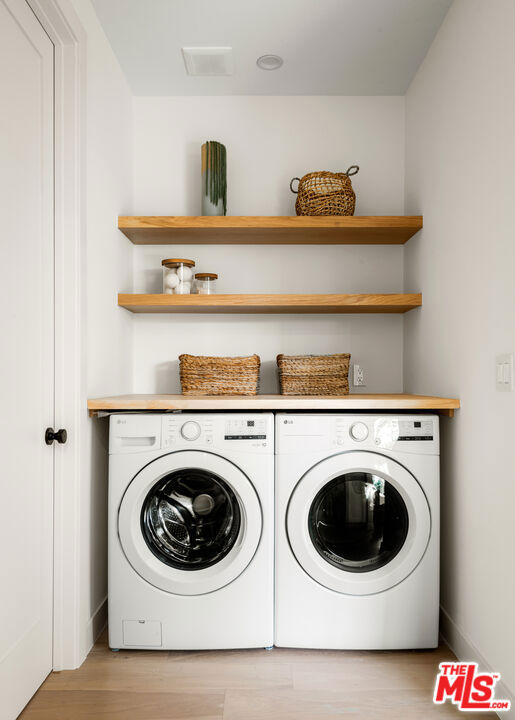 11840 Juniette Street, Culver City CA: https://media.crmls.org/mediaz/24b93e77-387f-4c25-80ab-71c18d990f57.jpg