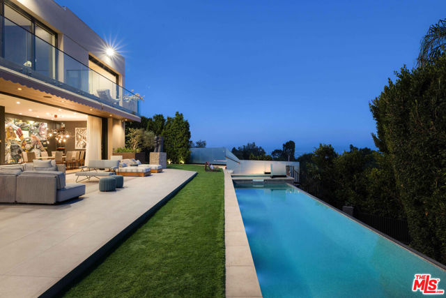 815 N Tigertail Road, Los Angeles CA: https://media.crmls.org/mediaz/24b9417b-b8ee-49ca-a20a-b53bddef9afc.jpg