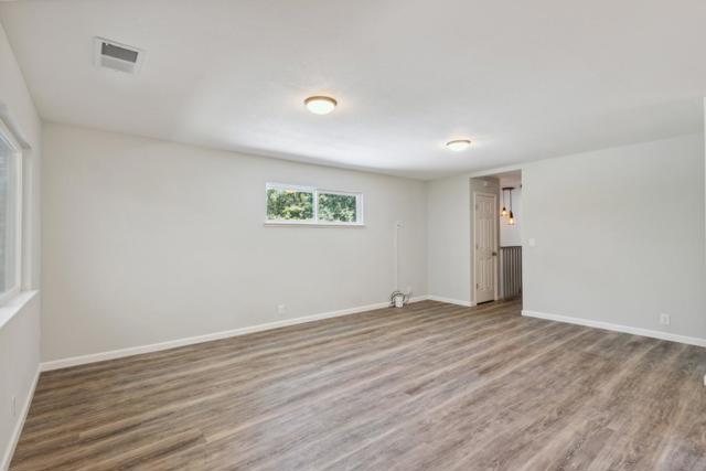 24895 Skyland Road, Los Gatos CA: https://media.crmls.org/mediaz/24b9753d-522c-4518-9f1f-8967d9f412ac.jpg