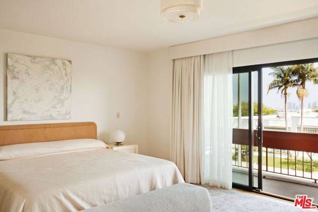 2341 N Hobart Boulevard, Los Angeles CA: https://media.crmls.org/mediaz/24ba935c-a712-4ea4-af31-bf6e0af97352.jpg