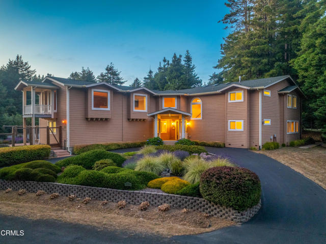 16611 Pearl Ranch Road, Fort Bragg CA: https://media.crmls.org/mediaz/24bb1c79-decc-4a63-a1a5-432eb1deb627.jpg