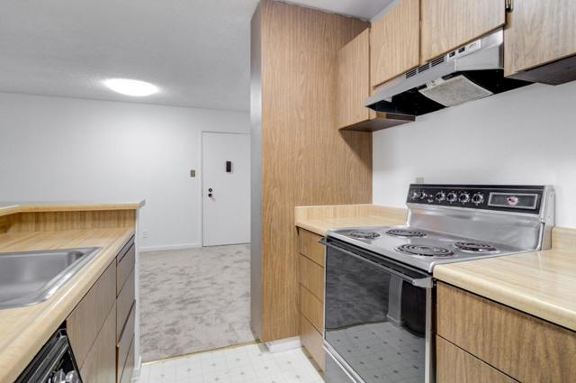 139 Piccadilly Place, San Bruno CA: https://media.crmls.org/mediaz/24bbeab8-f66d-44ee-9c4f-2e550b465e61.jpg