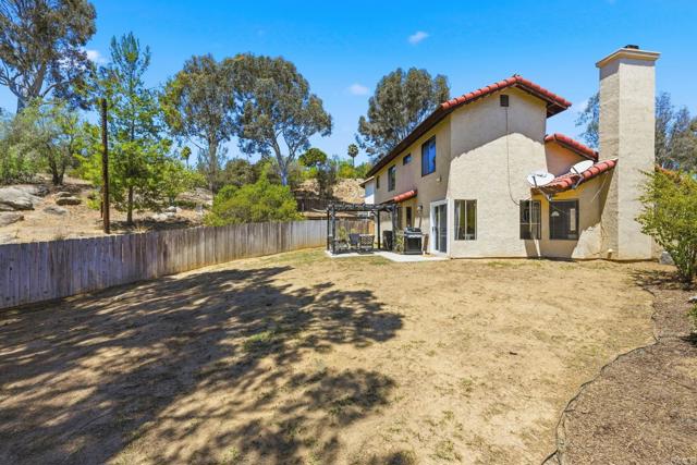 1851 Normandy Gln, Escondido, CA 92027 photo 38