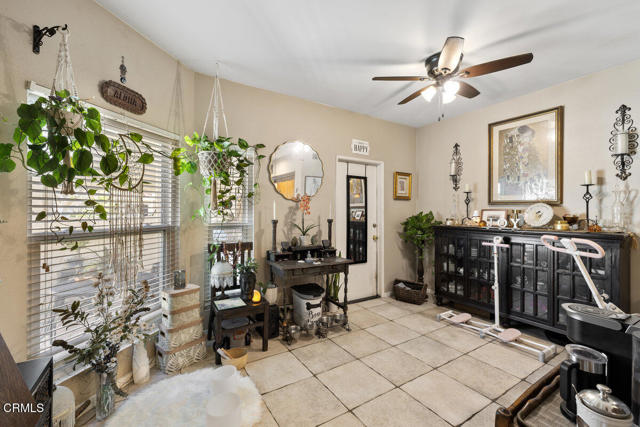Detail Gallery Image 10 of 27 For 4733 Penrose Ave, Moorpark,  CA 93021 - 3 Beds | 2/1 Baths