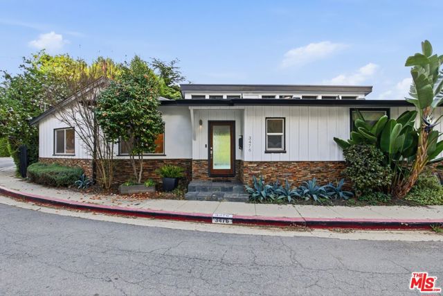 3476 Troy Drive, Los Angeles CA: https://media.crmls.org/mediaz/24be640c-1a41-4cc8-9355-ad1cf148a53c.jpg