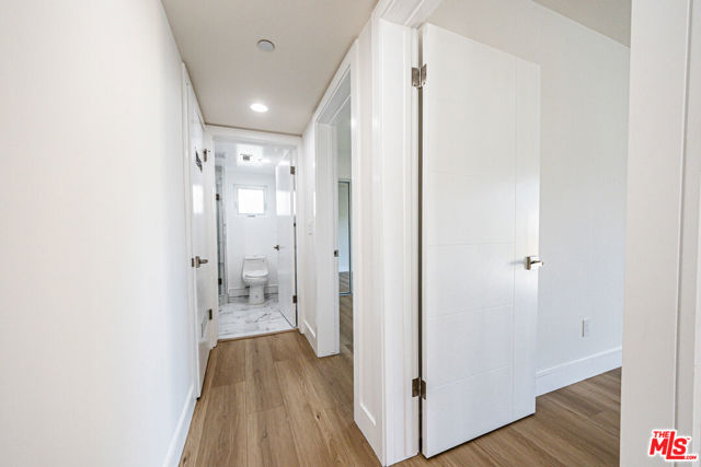 2055 S Garth Avenue, Los Angeles CA: https://media.crmls.org/mediaz/24be8b79-cb66-4300-8eb4-c1f44afcab8c.jpg