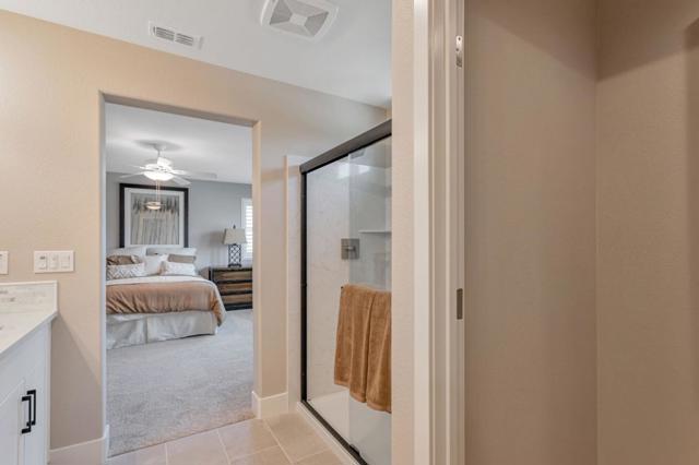 1153 Coyote Peak Way, Hollister CA: https://media.crmls.org/mediaz/24beb594-3835-4036-8121-7d8ae44dfb1a.jpg