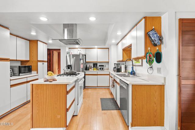 Detail Gallery Image 9 of 35 For 535 Ventura St, Ojai,  CA 93023 - 3 Beds | 2 Baths