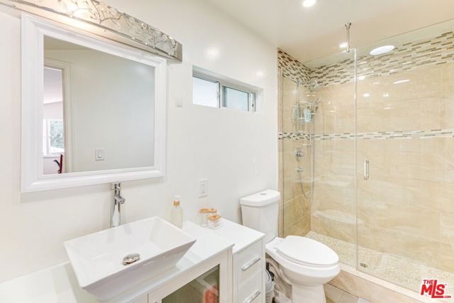 1410 Stradella Road, Los Angeles CA: https://media.crmls.org/mediaz/24bf1199-2aed-453a-b3a7-a15318d7e957.jpg