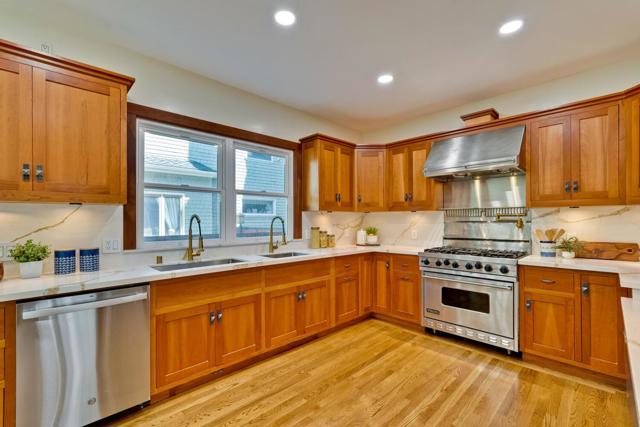 339 S 13th Street, San Jose CA: https://media.crmls.org/mediaz/24bfa6f7-be20-4c40-8a70-03e63e574814.jpg