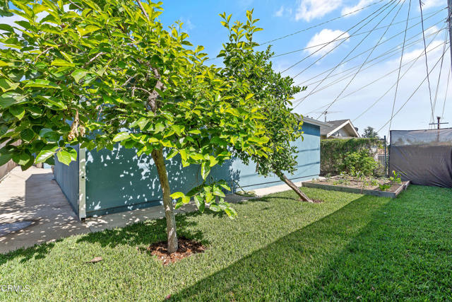 1015 Nolden Street, Highland Park CA: https://media.crmls.org/mediaz/24c066f1-7315-4628-992e-873e81599d6e.jpg